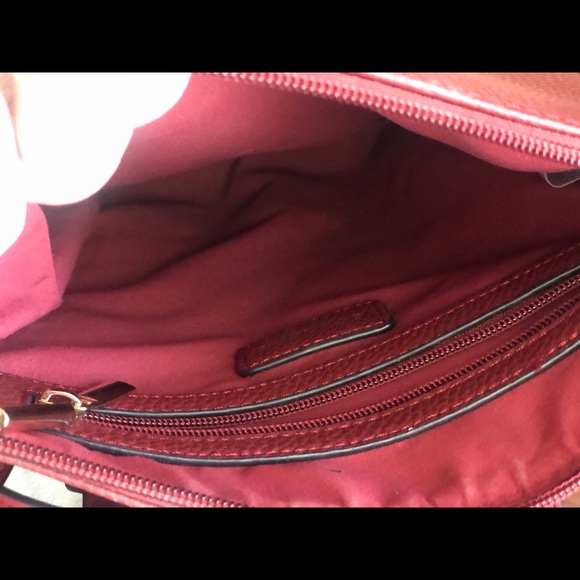 Simons Maroon BackPack with Gold Detailing - Picture 5 of 8